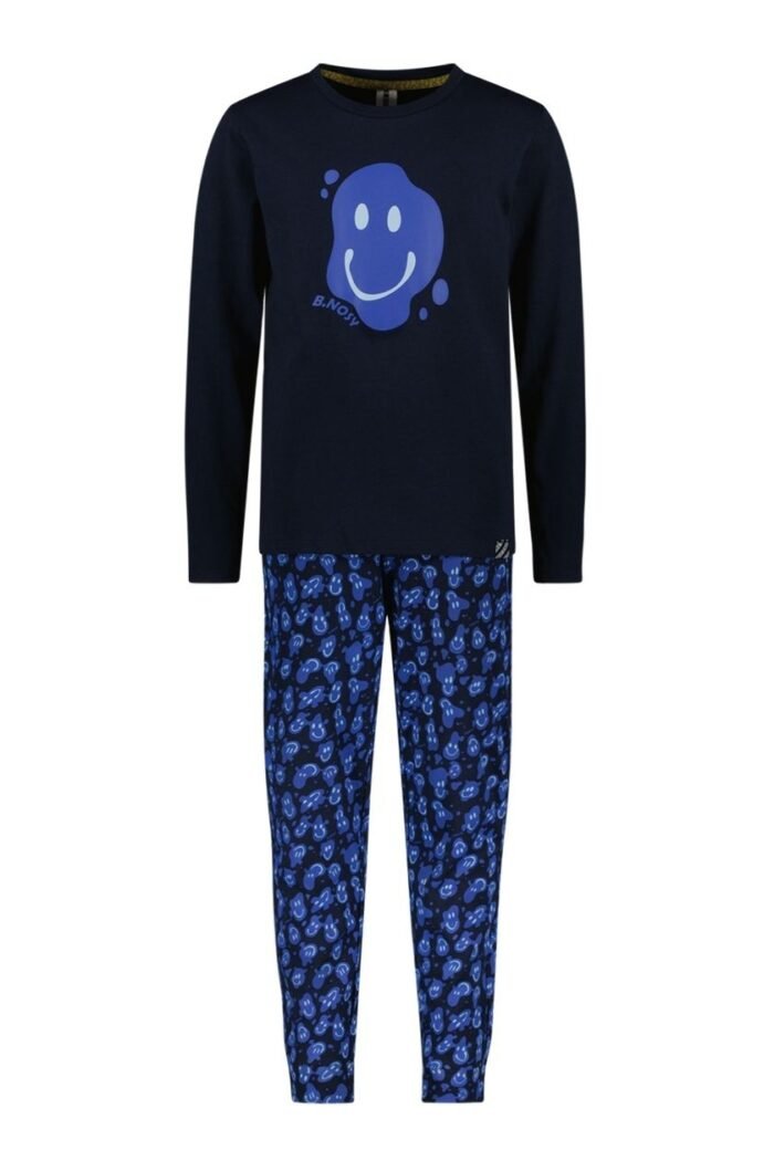 B.Nosy Jongens pyjama - Zack - All Smiles AOP B.Nosy Jongens pyjama - Zack - All Smiles AOPMateriaal Jersey 100% GOTS EA