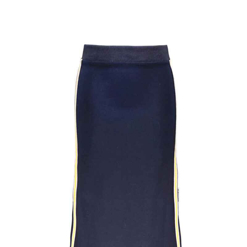 B.Nosy Meisjes rok lang - Tape aan de zijkant en ronde zoom - Ink blauw B.Nosy - Meisjes rok lang - Tape aan de zijkant en ronde zoom - Ink blauw68% viscose 28% polyamide 4% spandex