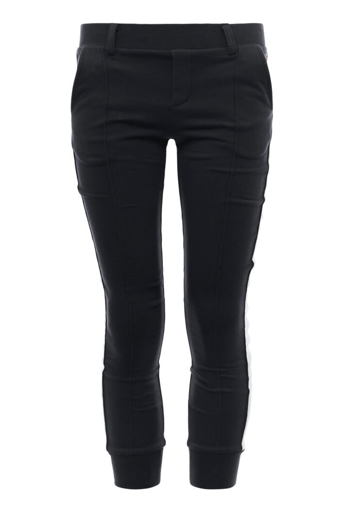 Common Heroes Jongens short - Vulcano zwart Common Heroes Jongens short - Vulcano zwart 95% Cotton 5% ea