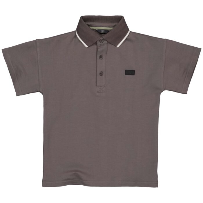 LEVV Jongens polo shirt - Kenan - Grijs houtskool LEVV Jongens polo shirt - Kenan - Grijs houtskoolMateriaal 95% Cotton 5% Elastan