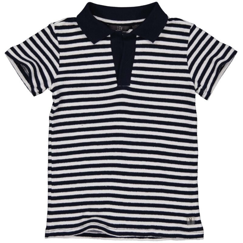 LEVV Little Jongens polo shirt - Marlon - AOP blauw gestreept LEVV Little Jongens polo shirt - Marlon - AOP blauw gestreeptMateriaal 100% Organic Cotton