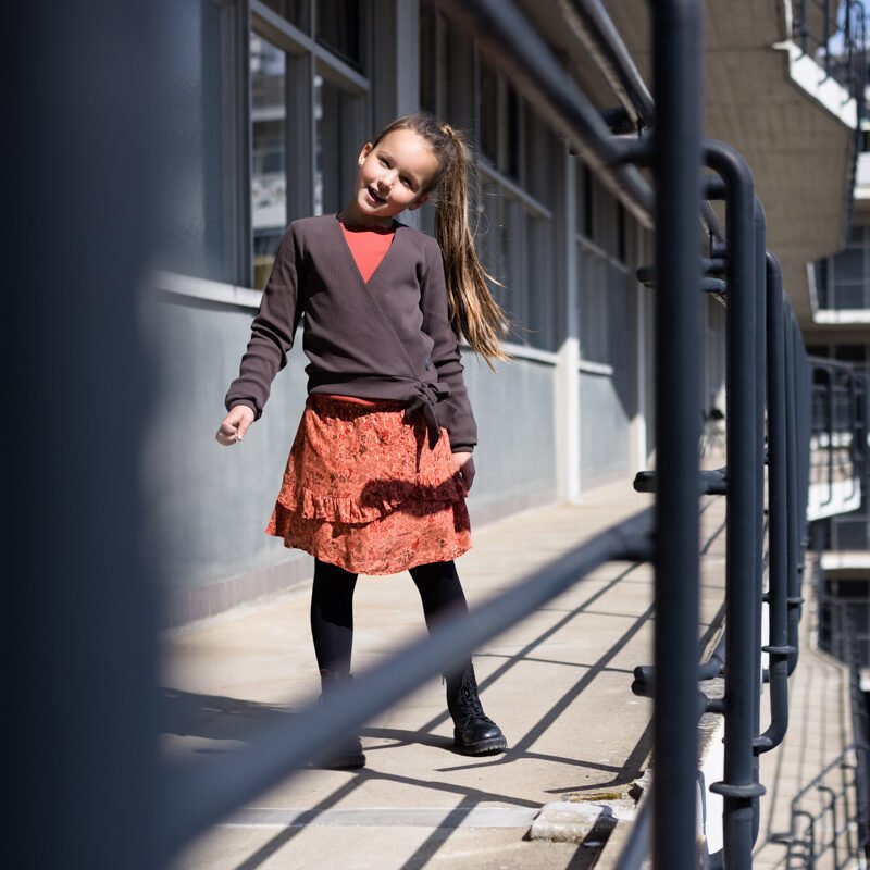 LEVV Meisjes rok - Roosje - AOP Terra bloemen LEVV Meisjes rok - Roosje - AOP Terra bloemen100% Viscose