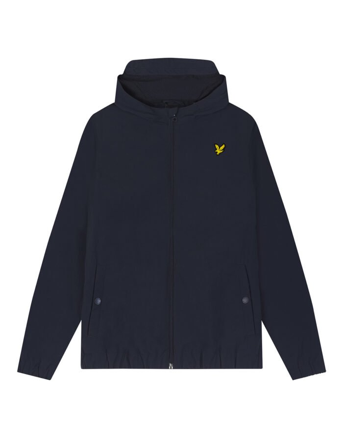 Lyle & Scott Zomerjas met capuchon - Z271 Dark Navy blauw Lyle & Scott Zomerjas met capuchon - Z271 Dark Navy blauwMateriaal Body Lining 100% Polyester Body Shell 100% Nylon Sleeve Lining 100% Polyester
