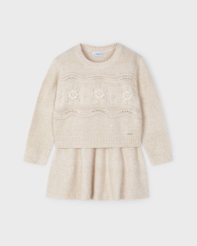 Mayoral Meisjes rok en trui set - Zand Mayoral Meisjes rok en trui set - ZandMateriaal 55% Polyester 40% Viscose 5% Polyamide