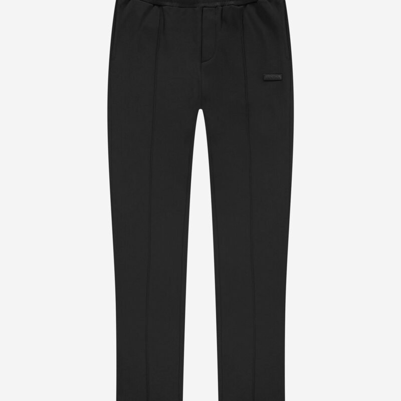 Nik&Nik Jongens broek - Joey - Zwart Stijlvol en comfortabel: de zwarte Joey broek van Nik&Nik heeft een elastische tailleband en een strakke naad aan de voorkant. Geschikt voor diverse outfits en gelegenheden.Materiaal
