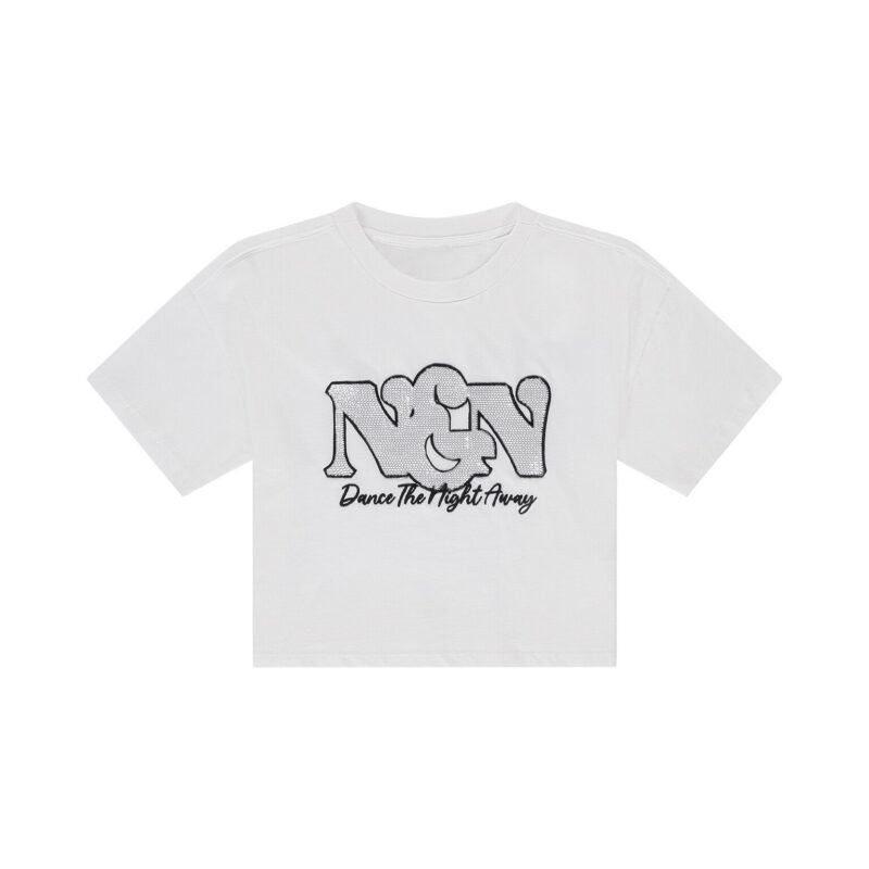 Nik&Nik Meisjes t-shirt - Dance - Off wit Met een subtiele glans van pailletten op de opdruk is dit T-shirt van Nik&Nik een stijlvolle aanvulling op elke garderobe. Het minimalistische design maakt het ideaal voor diverse outfits.Materiaal