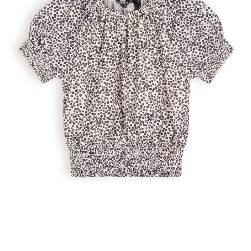 NoBell Meisjes blouse bloemen - Tami - Pearled ivoor wit NoBell' Meisjes blouse bloemen - Tami - Pearled ivoor witMateriaal 60% RPE. 40% PE