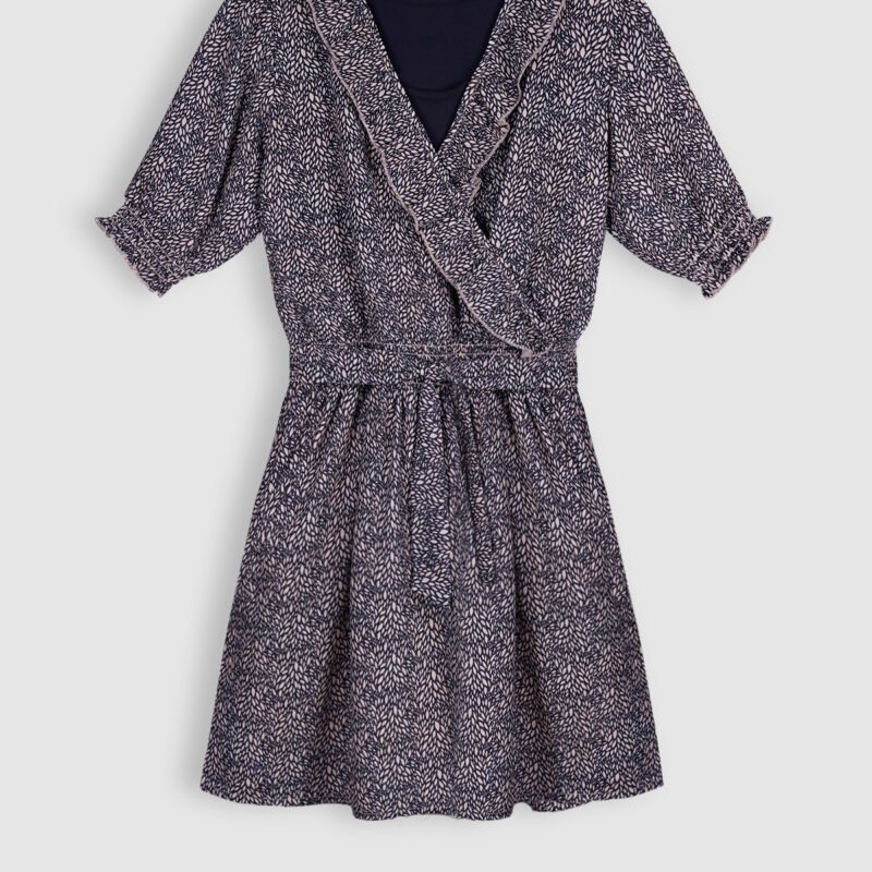 NoBell Meisjes jurk AOP - Moisa - Navy blauw NoBell' Meisjes jurk AOP - Moisa - Navy blauwMateriaal 60% RPE. 40% PE