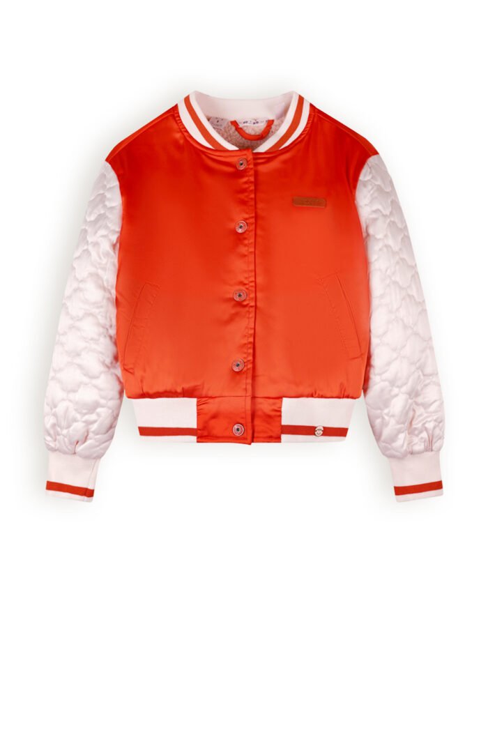 NoNo Meisjes baseball jasje - Darsy - Vlammen rood NoNo Meisjes baseball jasje - Darsy - Vlammen roodMateriaal 100% PE