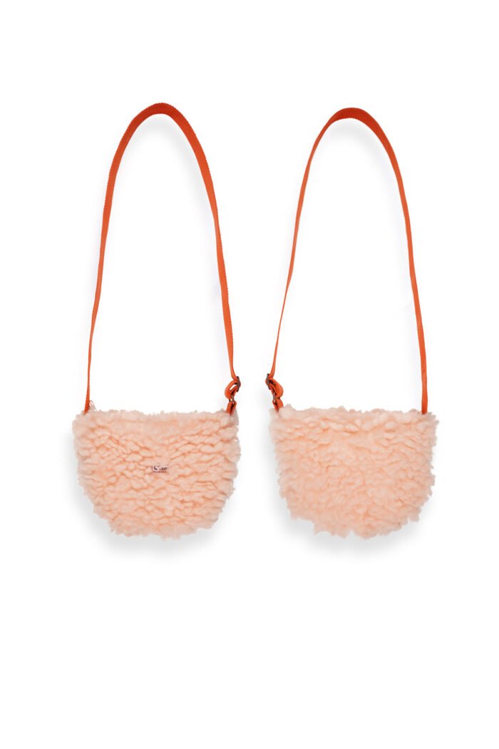 NoNo Meisjes tas fluffy fur - Buffer - Pale Blush NoNo Meisjes tas fluffy fur - Buffer - Pale BlushMateriaal 100% PE