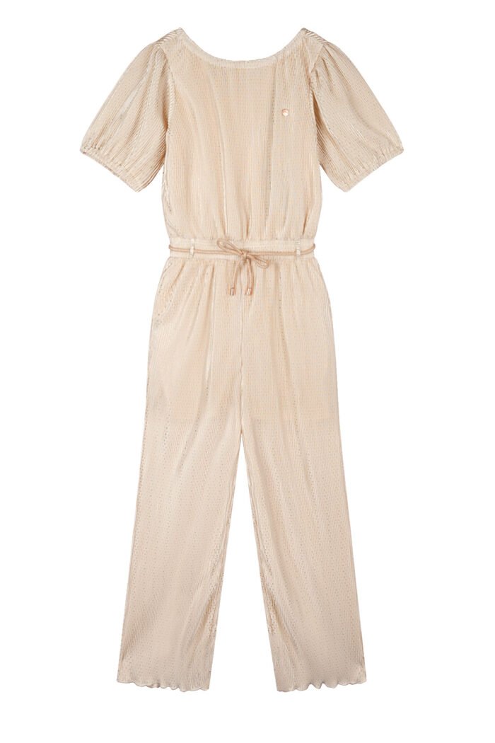NoNo Zomer jumpsuit meisjes Licht goud - plissee - AOP - Sulai NoNo Zomer jumpsuit meisjes Licht goud - plissee - AOP - SulaiMateriaal 100% recylced polyesther