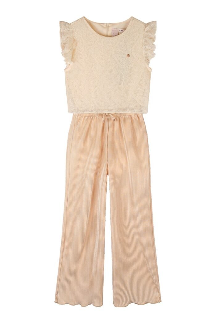 NoNo Zomer jumpsuit meisjes Zand - plissee - kant - Semma NoNo Zomer jumpsuit meisjes Zand - plissee - kant - SemmaMateriaal 100% polyesther