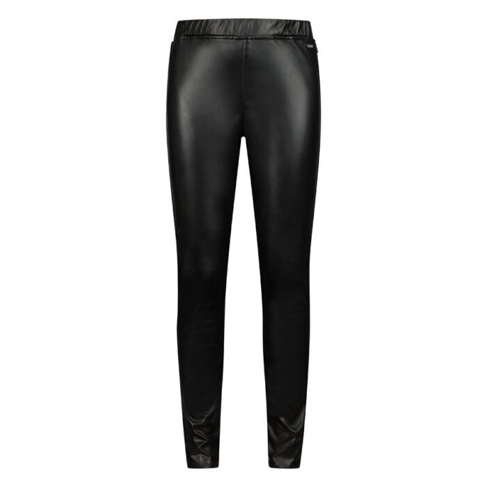 Retour Jeans Meisjes broek - Puck - Zwart Retour Jeans Meisjes broek - Puck - ZwartMateriaal 50% Polyurethaan